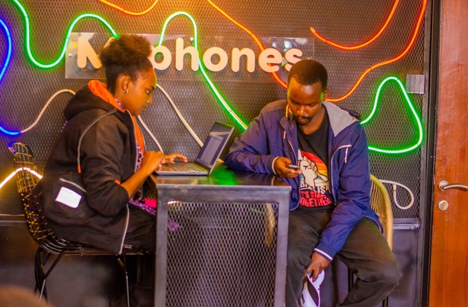 The emerging better way to own a premium smartphone