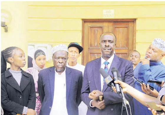 Lamu residents decry court order stopping probe on land grabbers