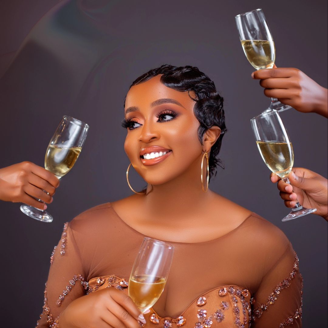 Nadia Mukami's friends surprise her on her birthday with this lovely gift