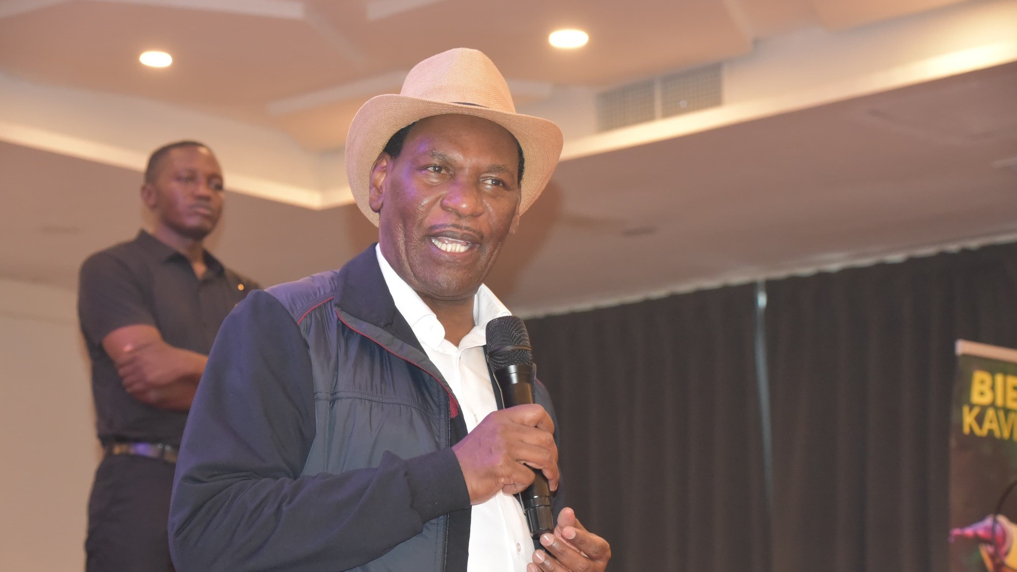 Kwa wasanii wetu, wakati nyota yako inang'aa, kuwa mnyenyekevu – Ezekiel Mutua