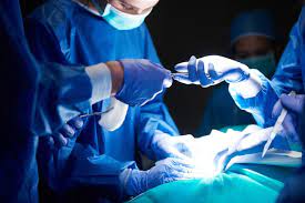 US man gets face transplant after suicide attempt
