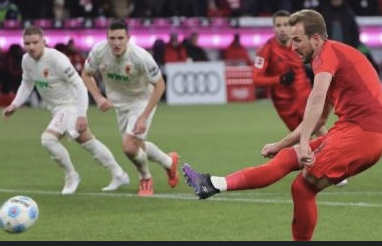 Harry Kane's hat-trick paved the way for Bayern Munich's 3-0 victory over stubborn Augsburg
