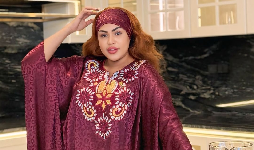 Amira Hints at More Possible Cosmetic Surgery in Turkey Visit