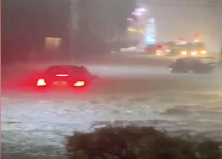 Floods wreak havoc in Nairobi, roads blocked