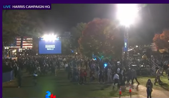 Harris supporters leave campaign HQ as Trump leads