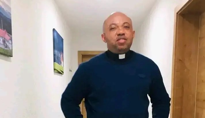 Nchi Yenye Mabango Mengi Ya Kidini Kuliko Ya Viwanda Itakuwa Maskini – Padre Wa Katoliki
