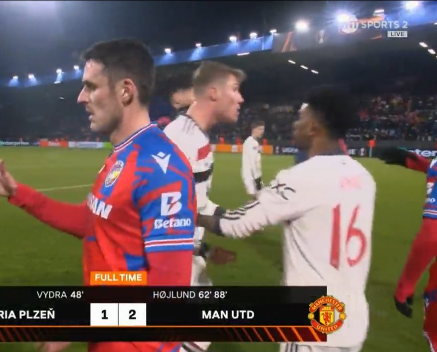 Hojlund na Diallo wa Man U wazozana na kutupiana maneno makali baada ya mechi ya Europa, kocha Amorim azungumza