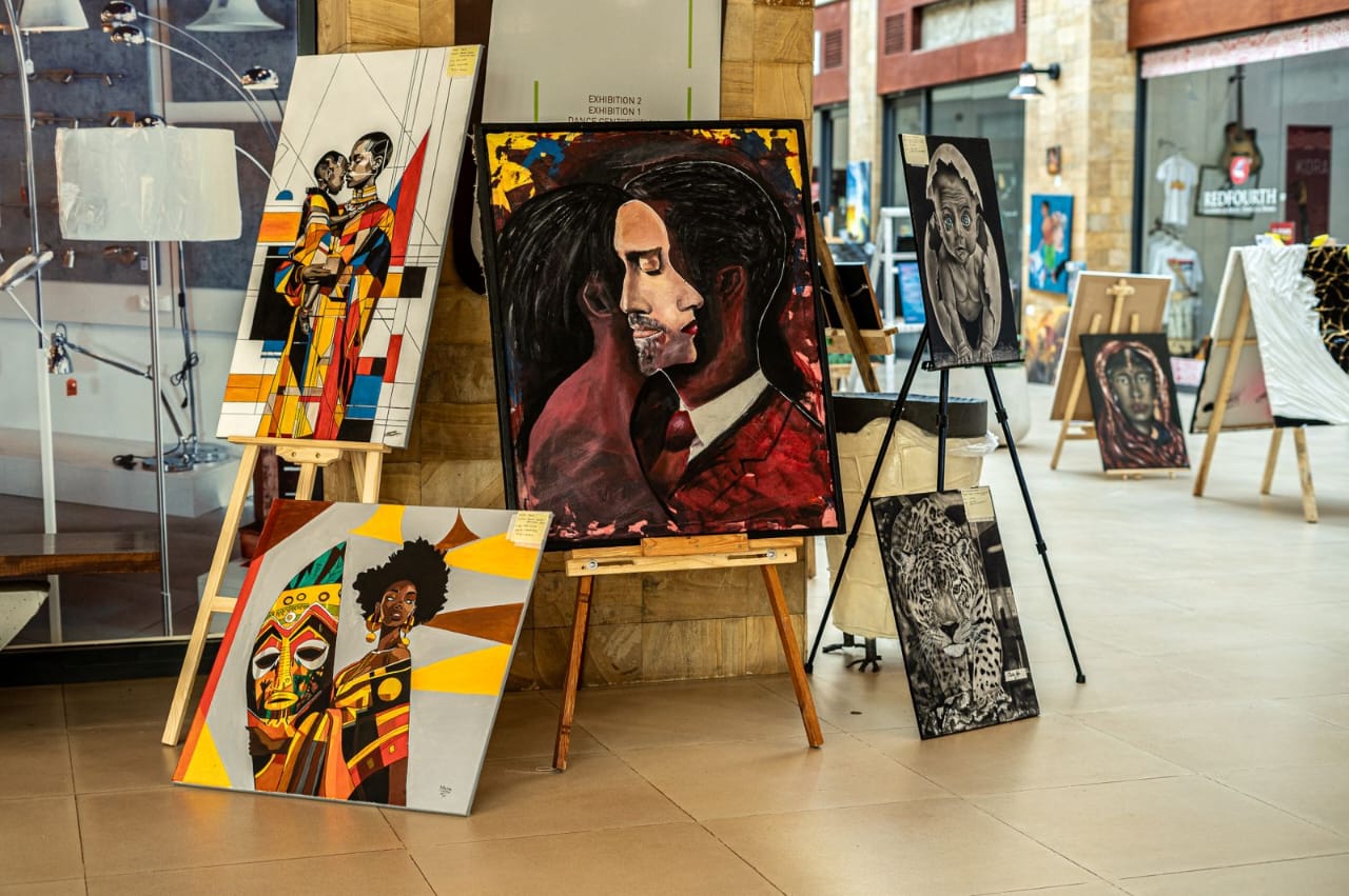 300 Artists take part in Biggest Art Exhibition at Rosslyn Riviera Mall