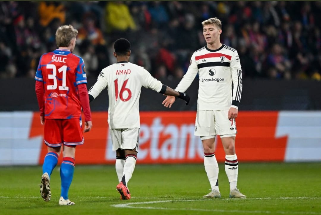 Wachezaji wenza wa Man United Diallo na Hojlund wasuluhisha kuzozana uwanjani wakati wa mechi ya Europa