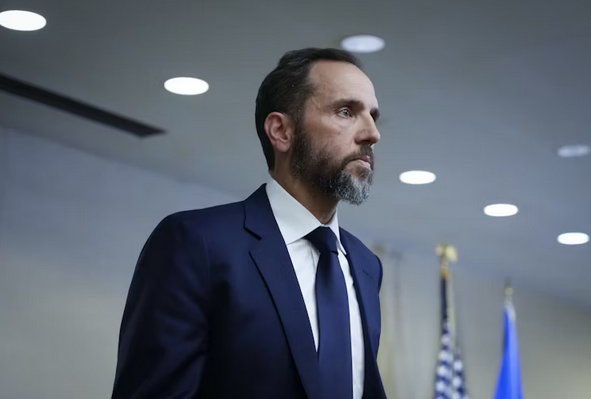 Jack Smith Report: Evidence was enough to convict Trump