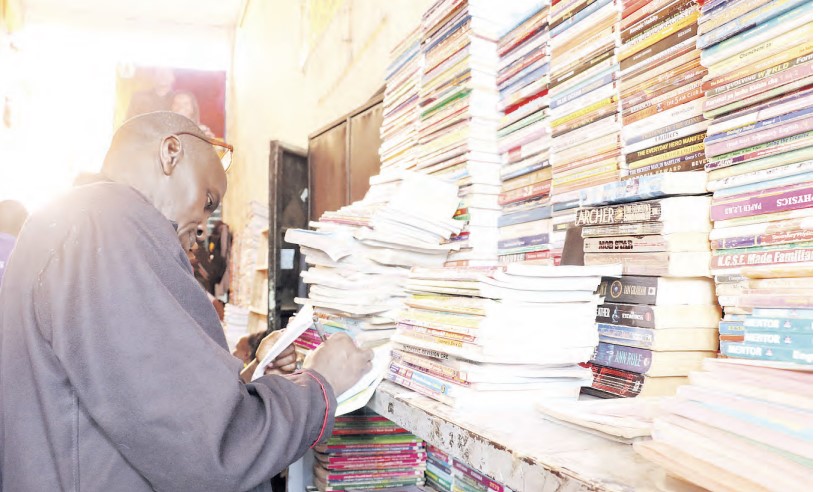 Pupils to wait longer for books as state evaluates new material