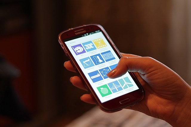 Is Your Phone Listening? Apple to Pay 1.2 Ksh Billion