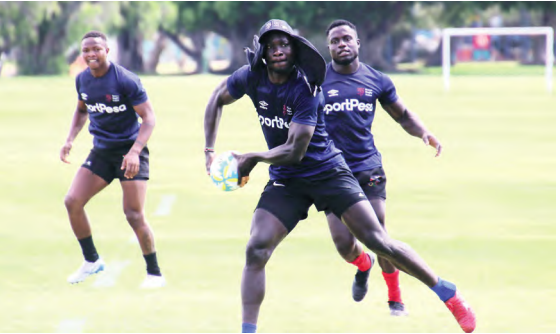 Shujaa co-captain Samuel Asati, Tony Omondi and Festus Shiasi during a training session in Australia /@KENYASEVENS