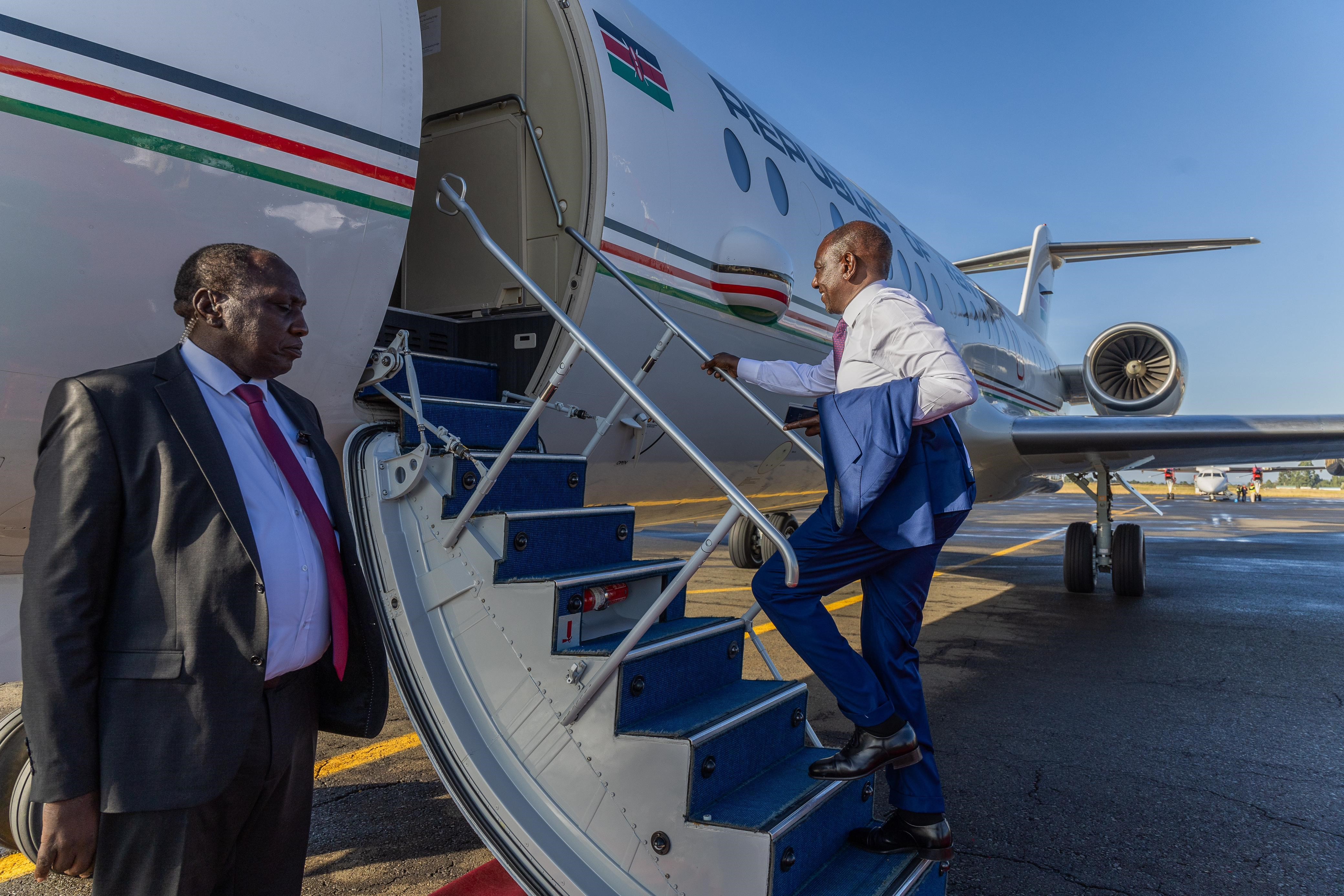 Ruto Andoka Nchini Kuelekea Uganda, Siku Chache Baada Ya Kurudi Kutoka Ghana