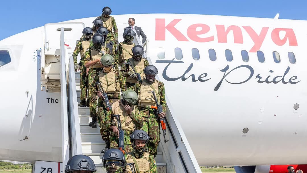 “Sisi Hao Tumefika, Kenya Mambo Mbaya!” Polisi 217 Waimba Baada Ya Kutua Haiti