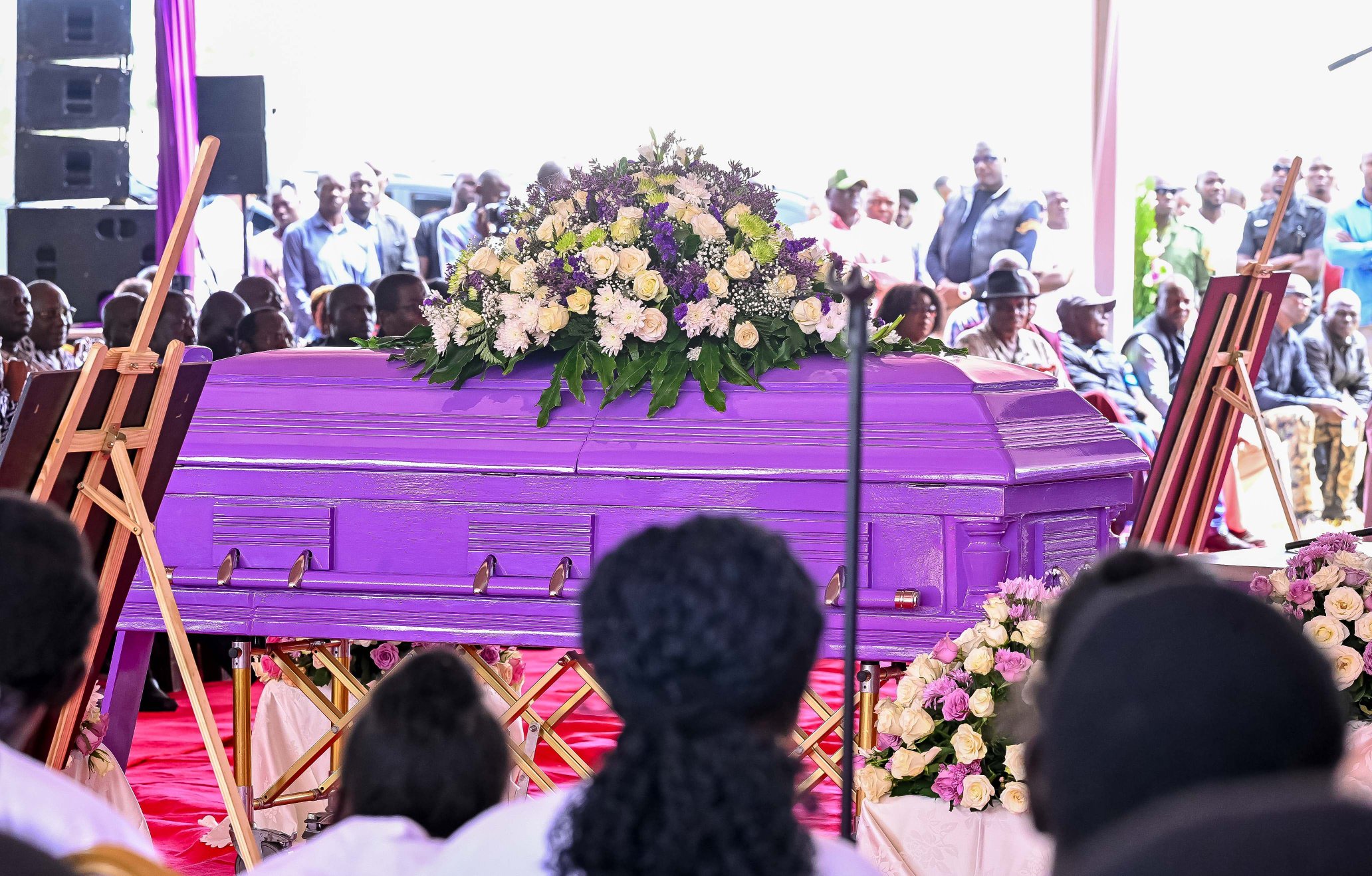 [PHOTOS]  Leaders, family attend Odede's burial in Uyoma