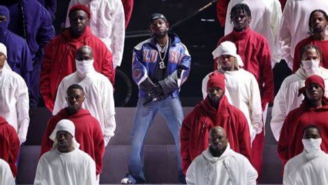 Kendrick Lamer avunja rekodi ya Michael Jackson ya muda mrefu  katika onesho lake la Halftime