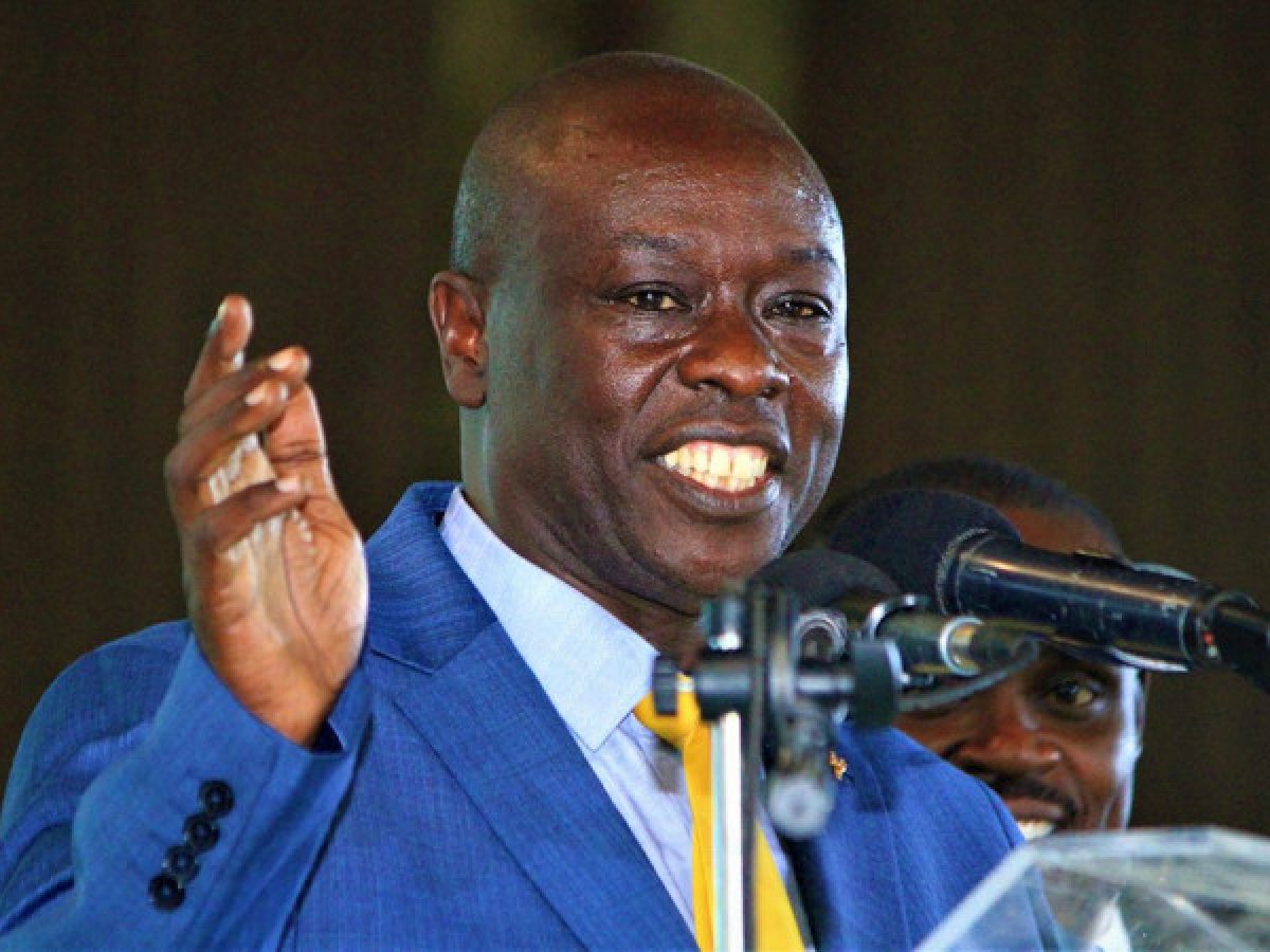 Gachagua attends church service in Murang'a as Ruto allies worship in Eldoret