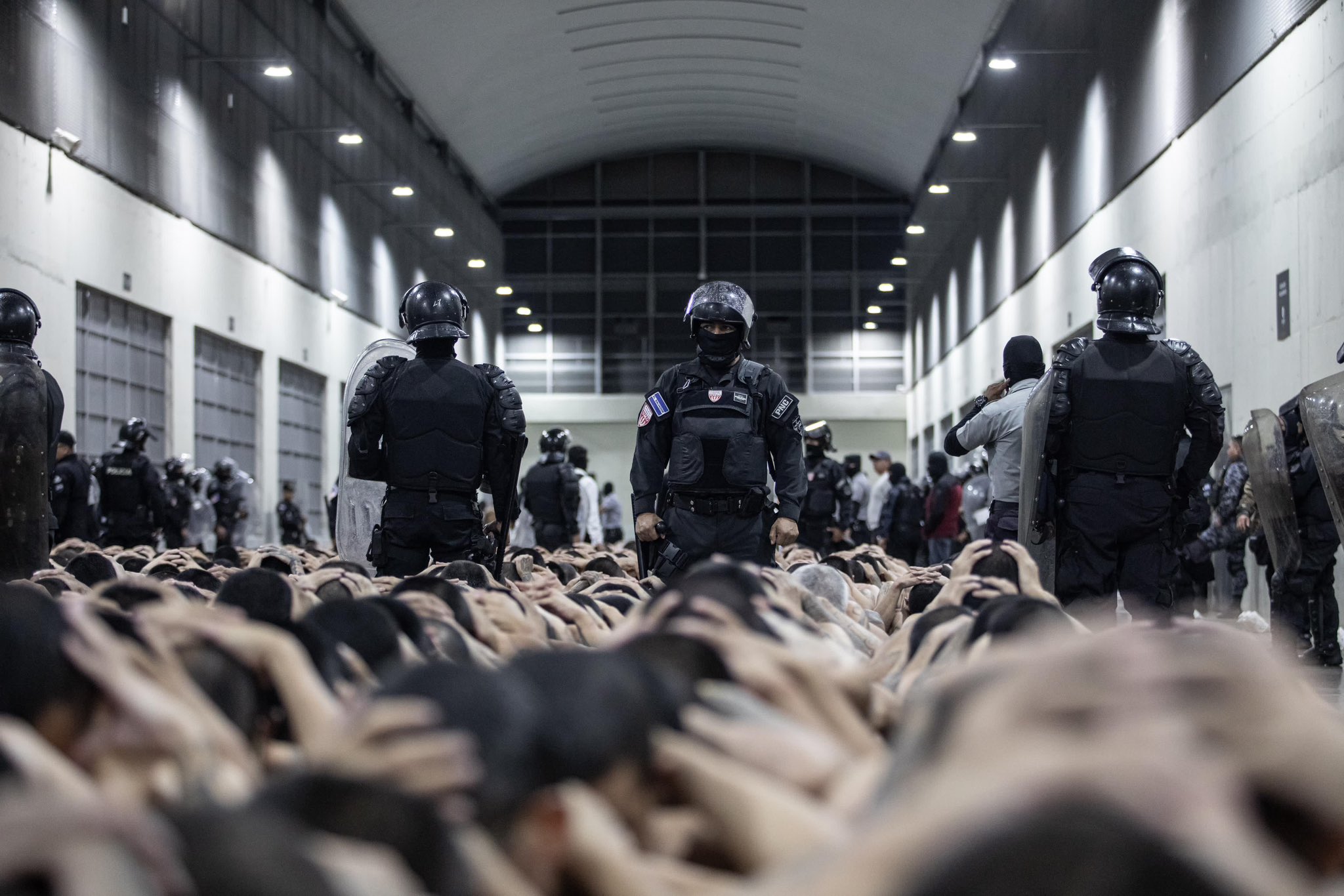El Salvador offers to lock up US criminals in its mega-jail