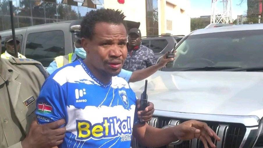 Mtu yeyote ambaye ananigusa nilie huwa anakufa! – Peter Salasya
