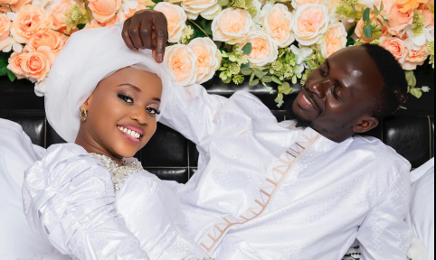 Sadio Mane, 32, akaribisha mtoto na mkewe, 19, mwaka baada ya harusi iliyozua gumzo