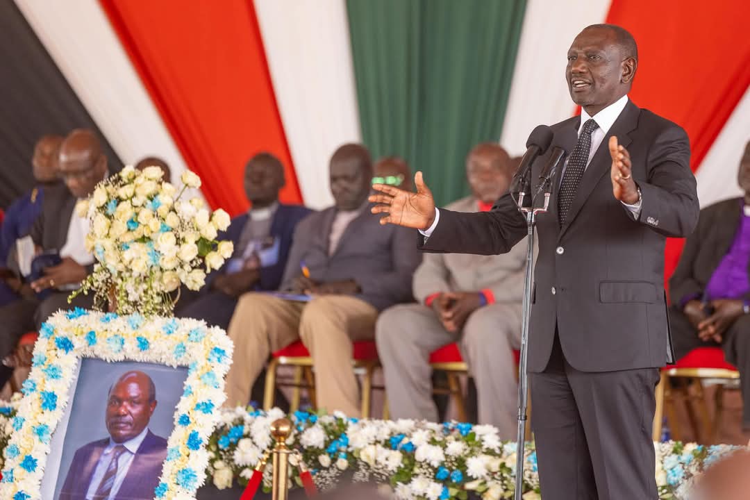 Kwaheri, Mwenyekiti! Ruto amuaga Chebukati, amtambua kama shujaa aliyeweka Kenya mbele