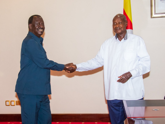 Raila briefs Museveni on South Sudan crisis