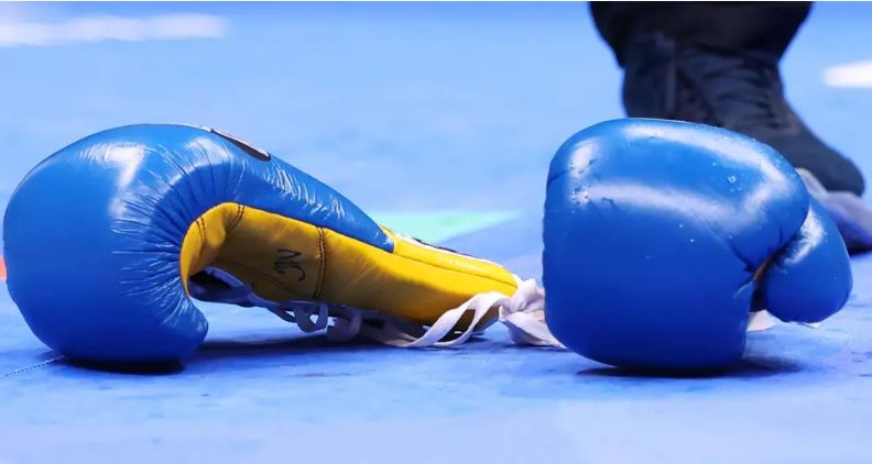 Nigerian boxer dies after collapsing mid-bout