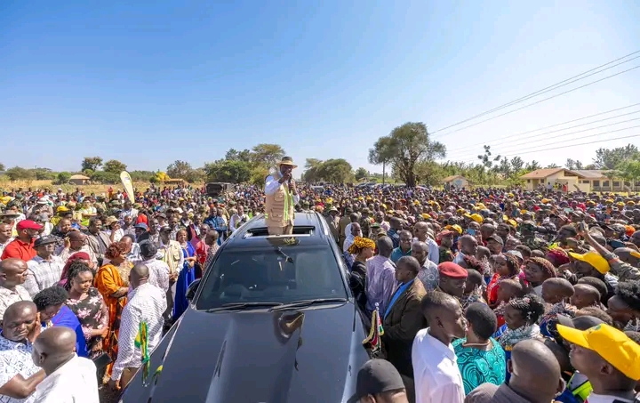 Ruto atoa Sh3 milioni kwa shule ya Taita Taveta kwa ununuzi wa basi jipya
