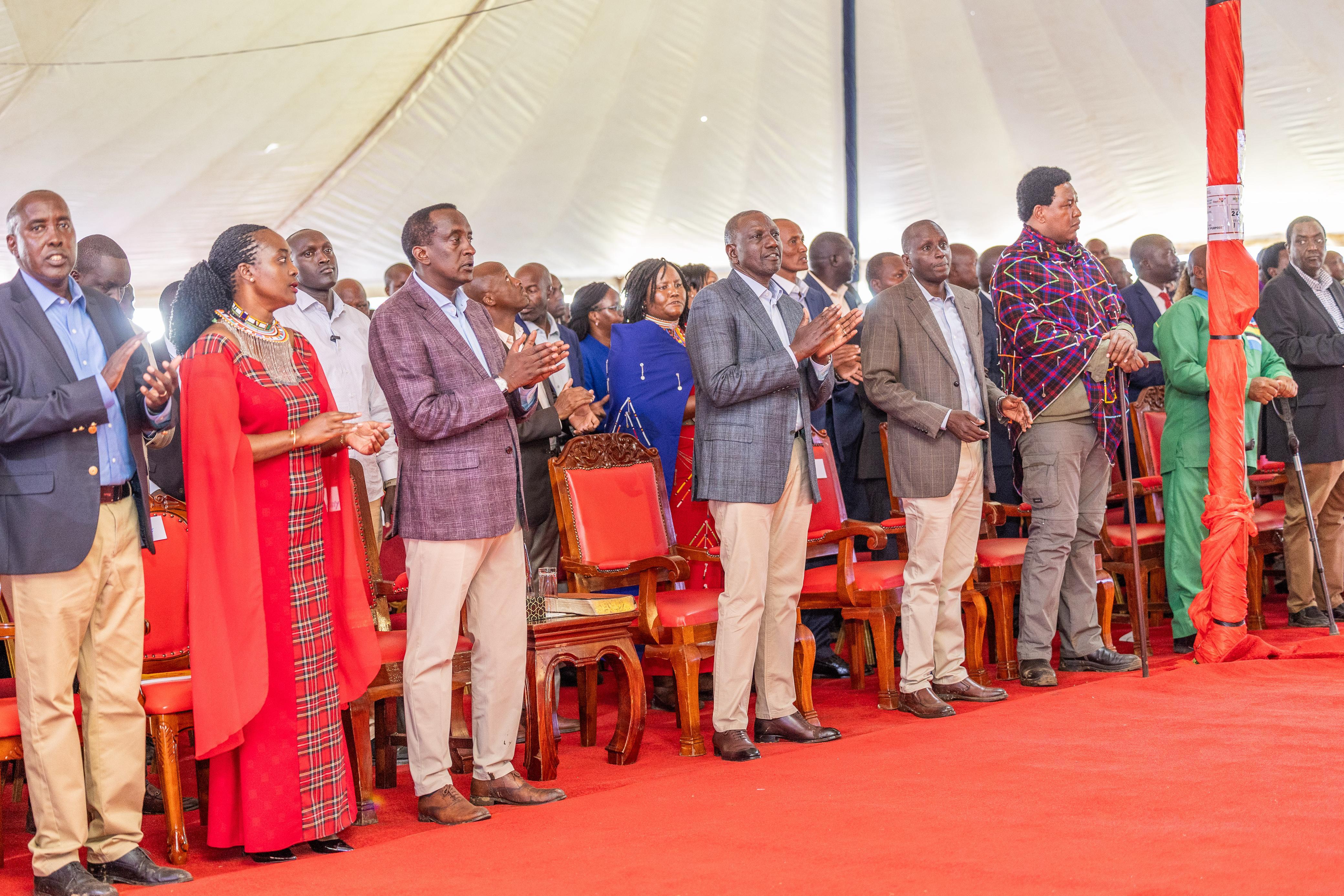 [PHOTOS] Ruto attends Easter Sunday Service