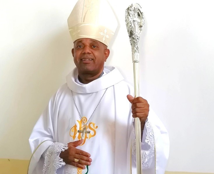 Bishop: We are all equal, politicians included