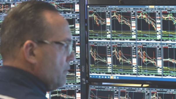 Global markets plunge as "reciprocal tariffs" spark fears