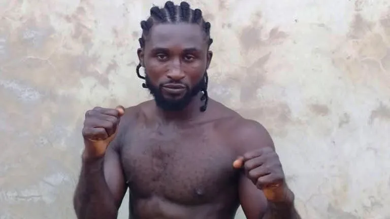 Boxer Collapses and Dies in The Ring