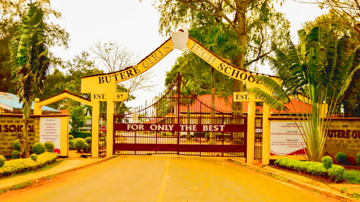 Principal writes to teacher over Echoes of War