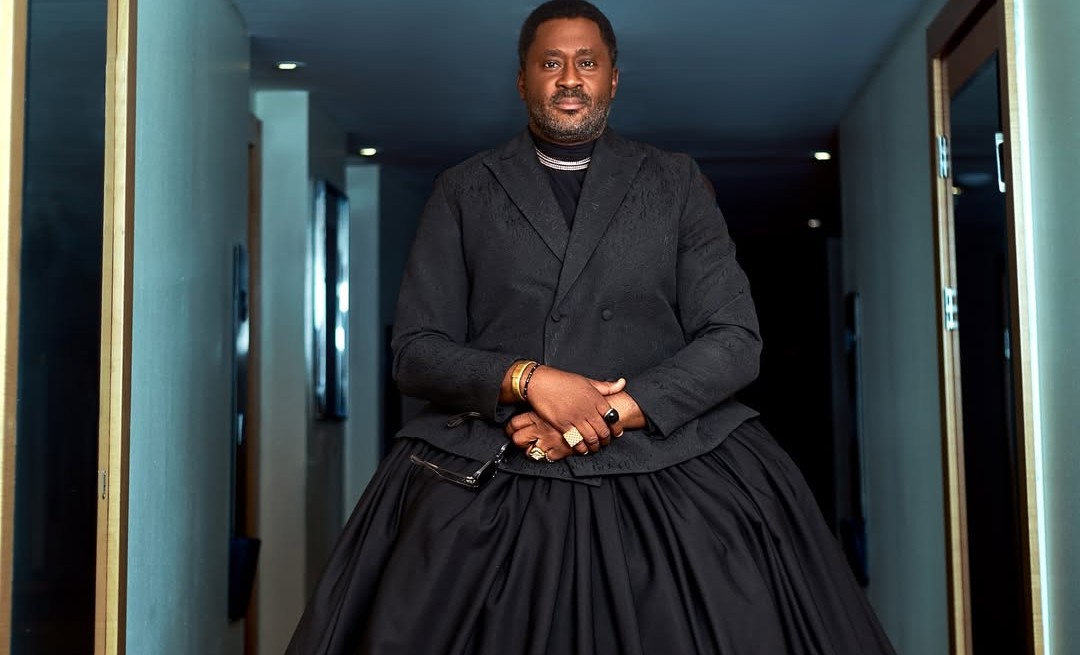 Fans React to Desmond Elliot's Dress at the AMVCAs