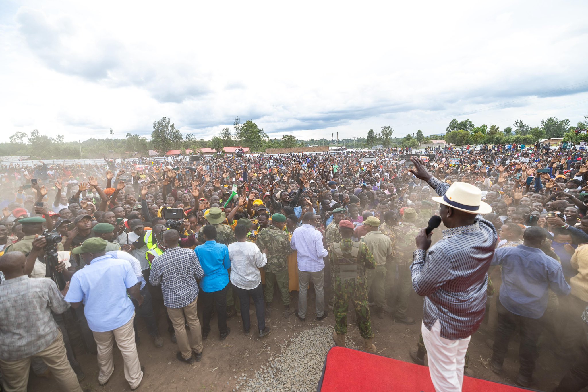 Leaders condemn Ruto's shoe-hurling incident in Migori