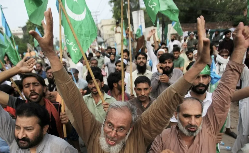 Why India and Pakistan fight over Kashmir