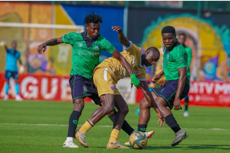 City Stars' Vincent Owino is surrounded by Benson Omalla and Enock Morrison (L) during their Kenyan Premier League tie at Dandora Stadium on Thursday/HANDOUT