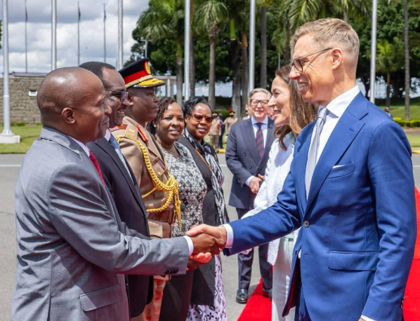 [PHOTOS] Kindiki sees off Finnish President Stubb