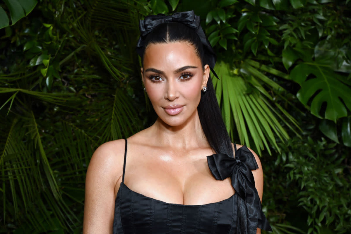 Emotional Kim Kardashian Forgives 9 men & 1 lady who stole Sh1.2 Billion from Her