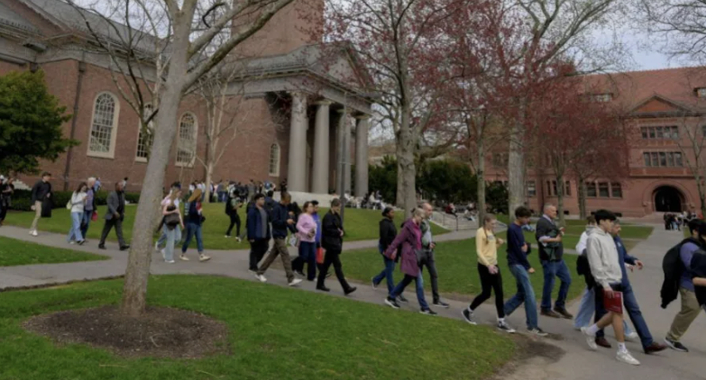 Trump administration ends Harvard's students exchange program