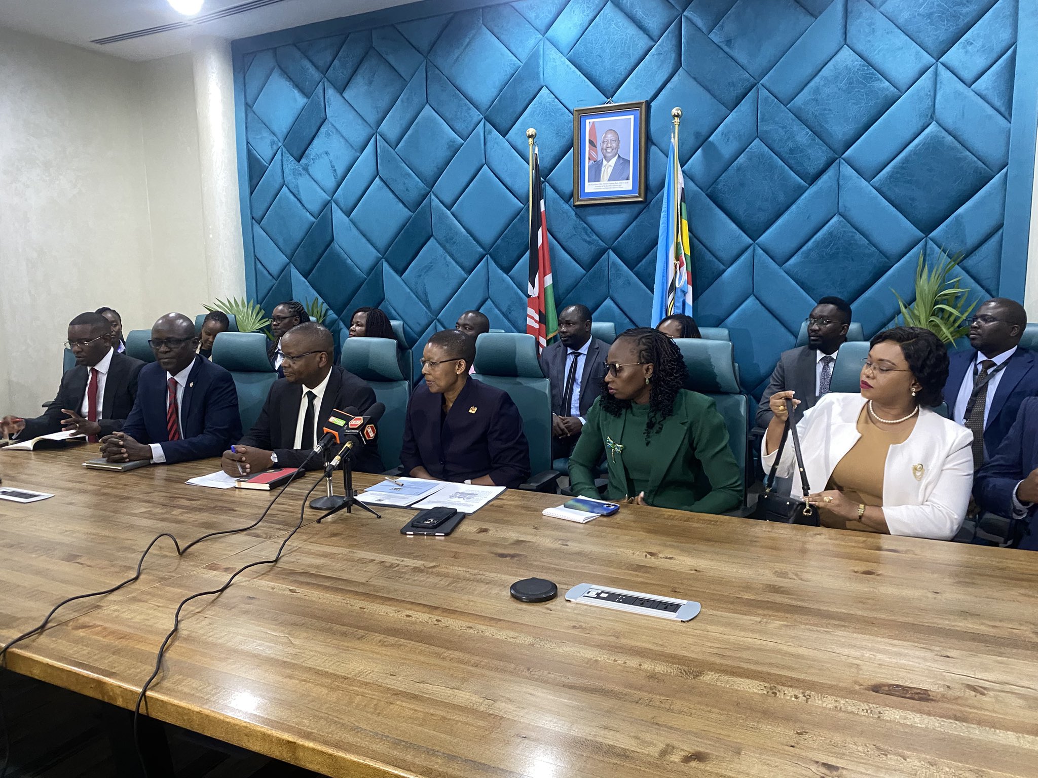 AG affirms custody of Public Seal