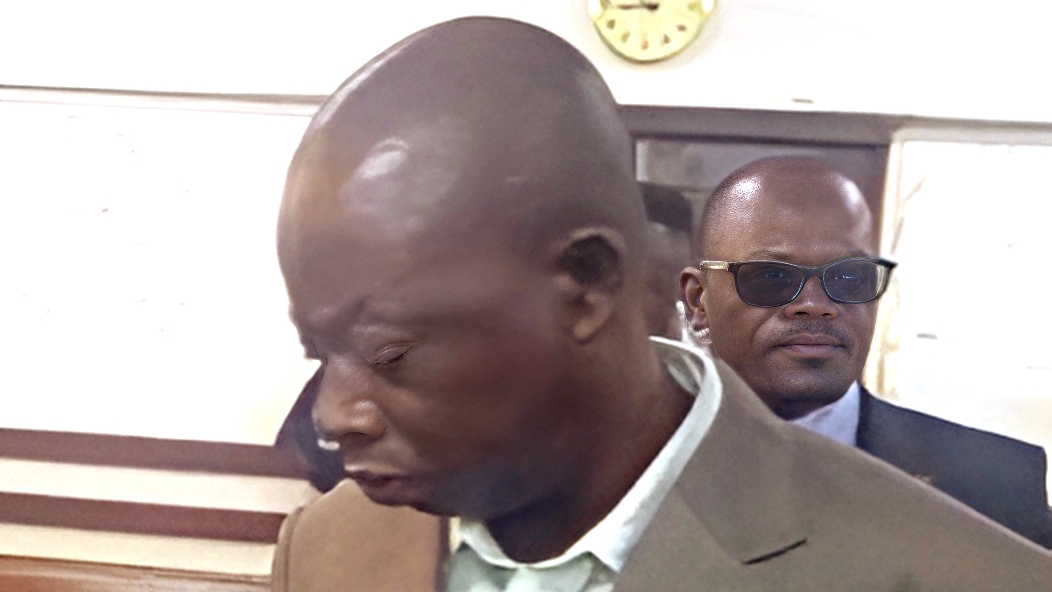 Babake Mwanablogu Aliyeuawa, Albert Ojwang, Awasili Mahakamani Kibera Kusikiliza Kesi