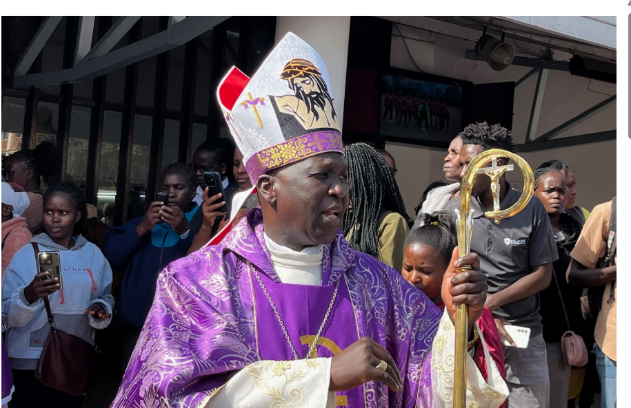 Senators seek dialogue with church after priest’s killing halts operations