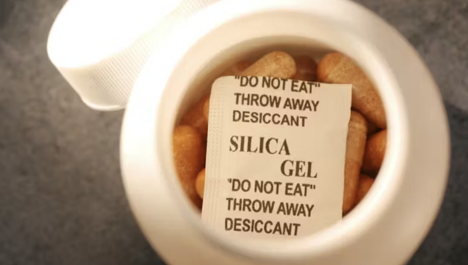 ‘Do not eat’: what’s in those little desiccant sachets?