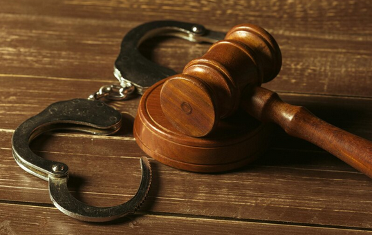 Man jailed for blinding bouncer in pub attack