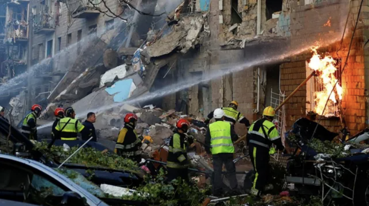 Seven killed in Kyiv in new Russian aerial attack