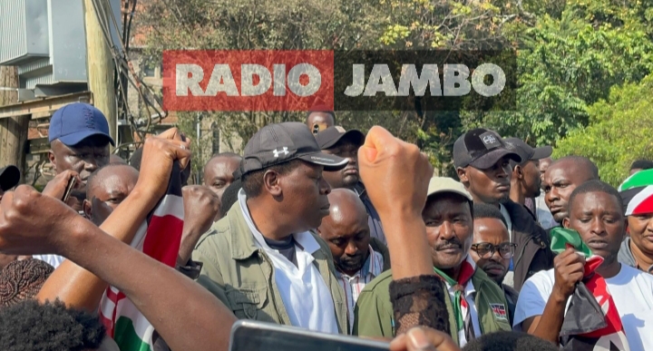 Kalonzo, Eugene Waungana na Waandamanaji Nairobi, Wawataka Wakenya Wasimame Imara