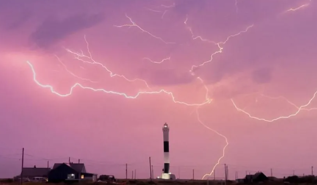 More than 30,000 lightning strikes recorded overnight