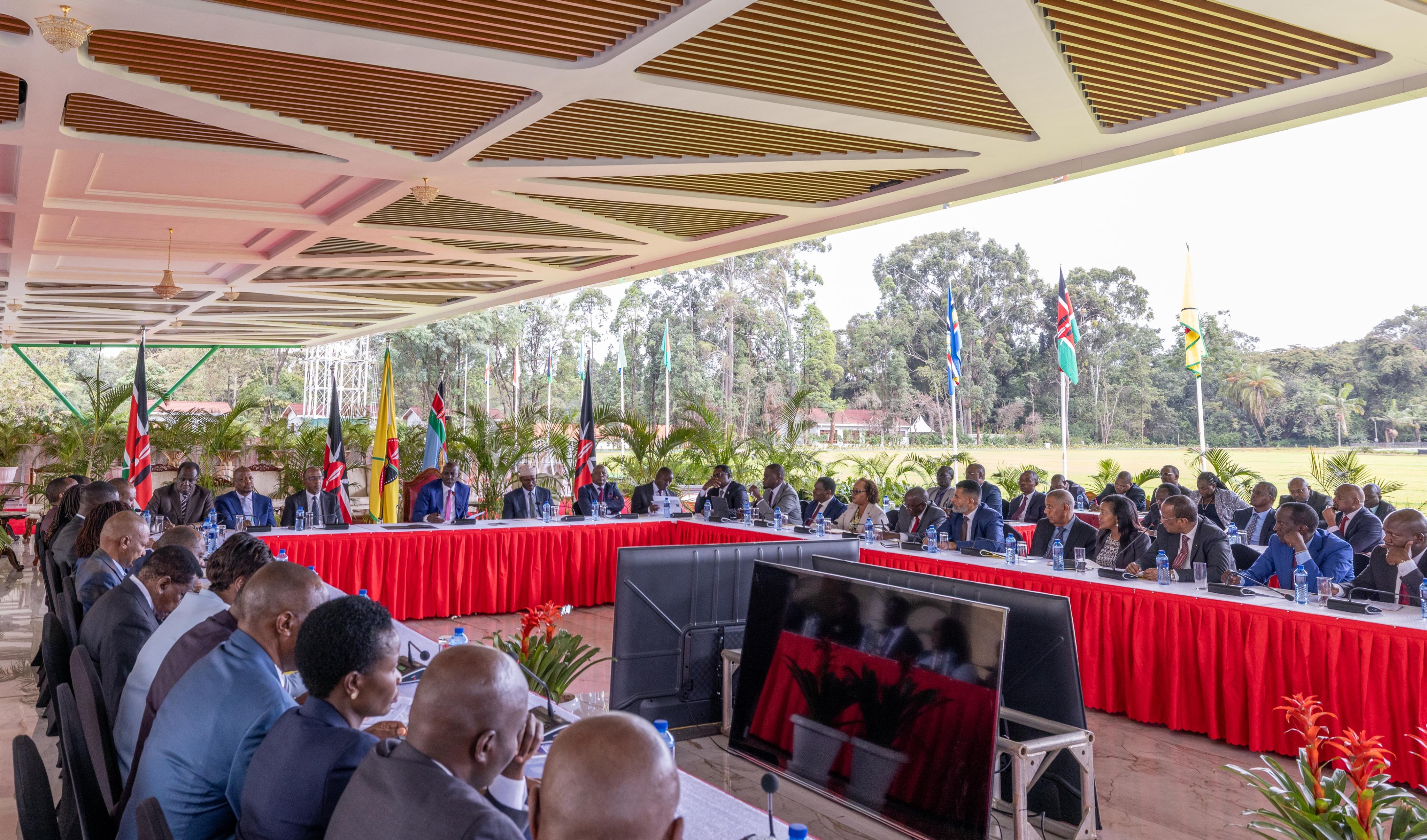 Ruto, governors meet over development projects